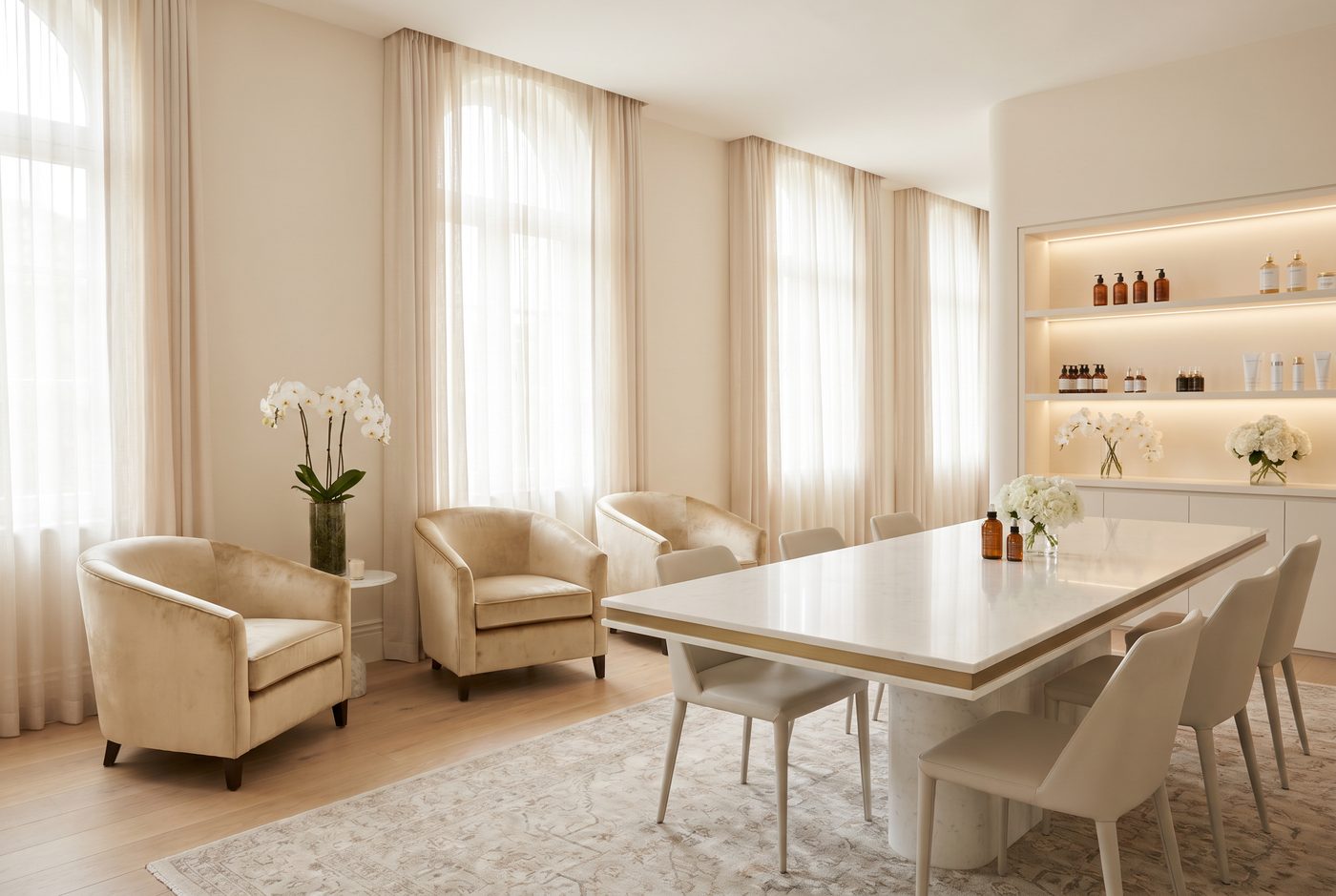 Elegantes Akademie-Interieur der Swiss Derma Med Academy